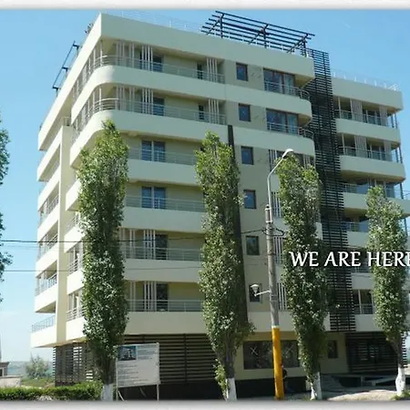 Luxury By The Lake Mamaia